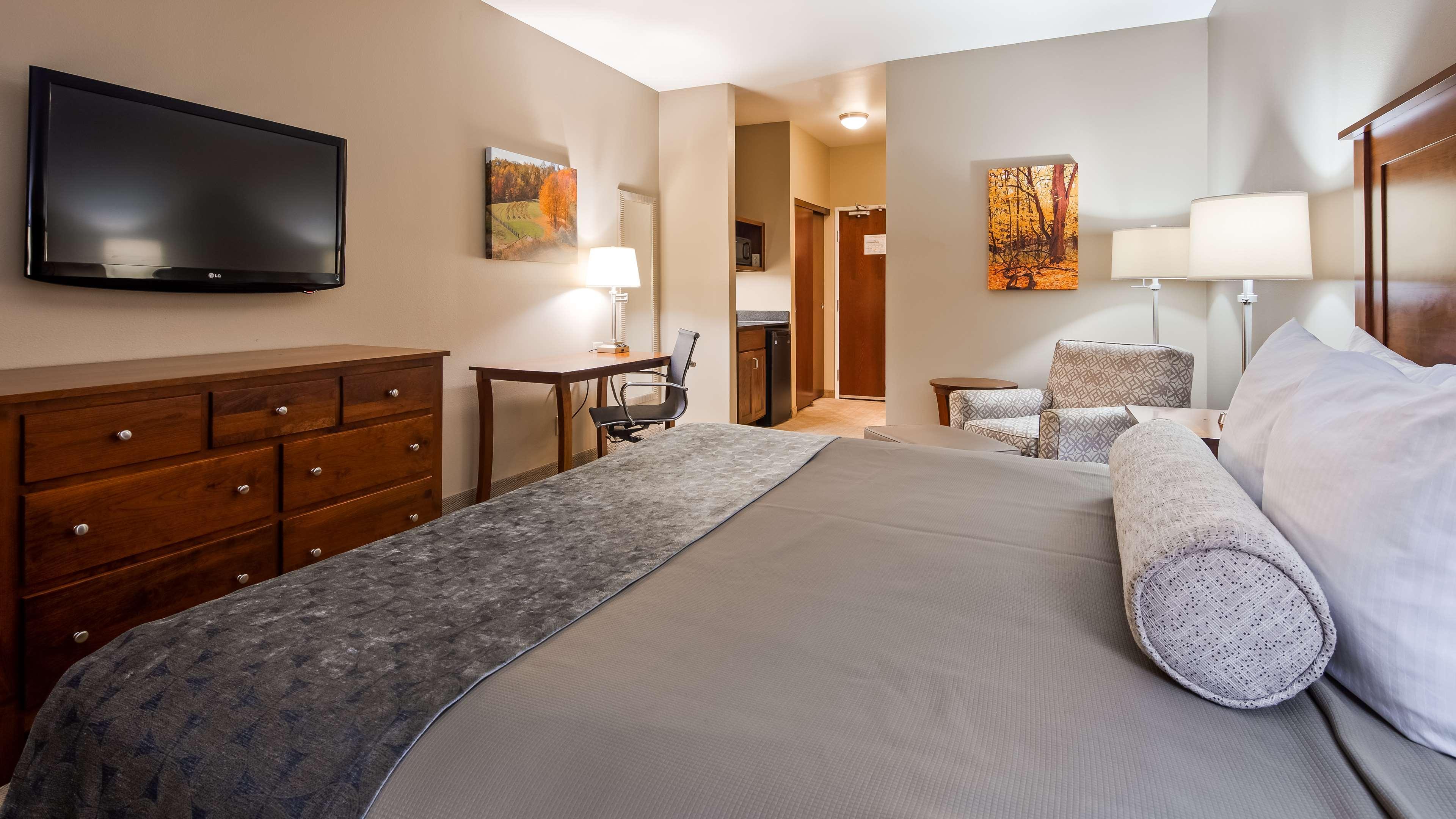 Best Western Plus Green Mill Village Hotel & Suites Arcola Buitenkant foto