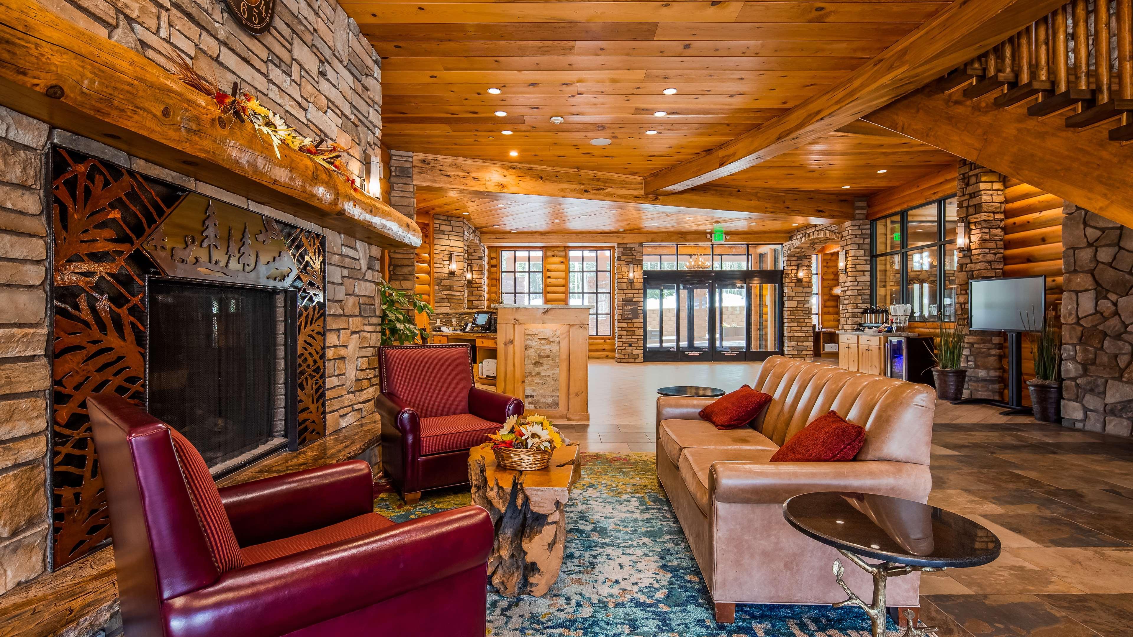 Best Western Plus Green Mill Village Hotel & Suites Arcola Buitenkant foto