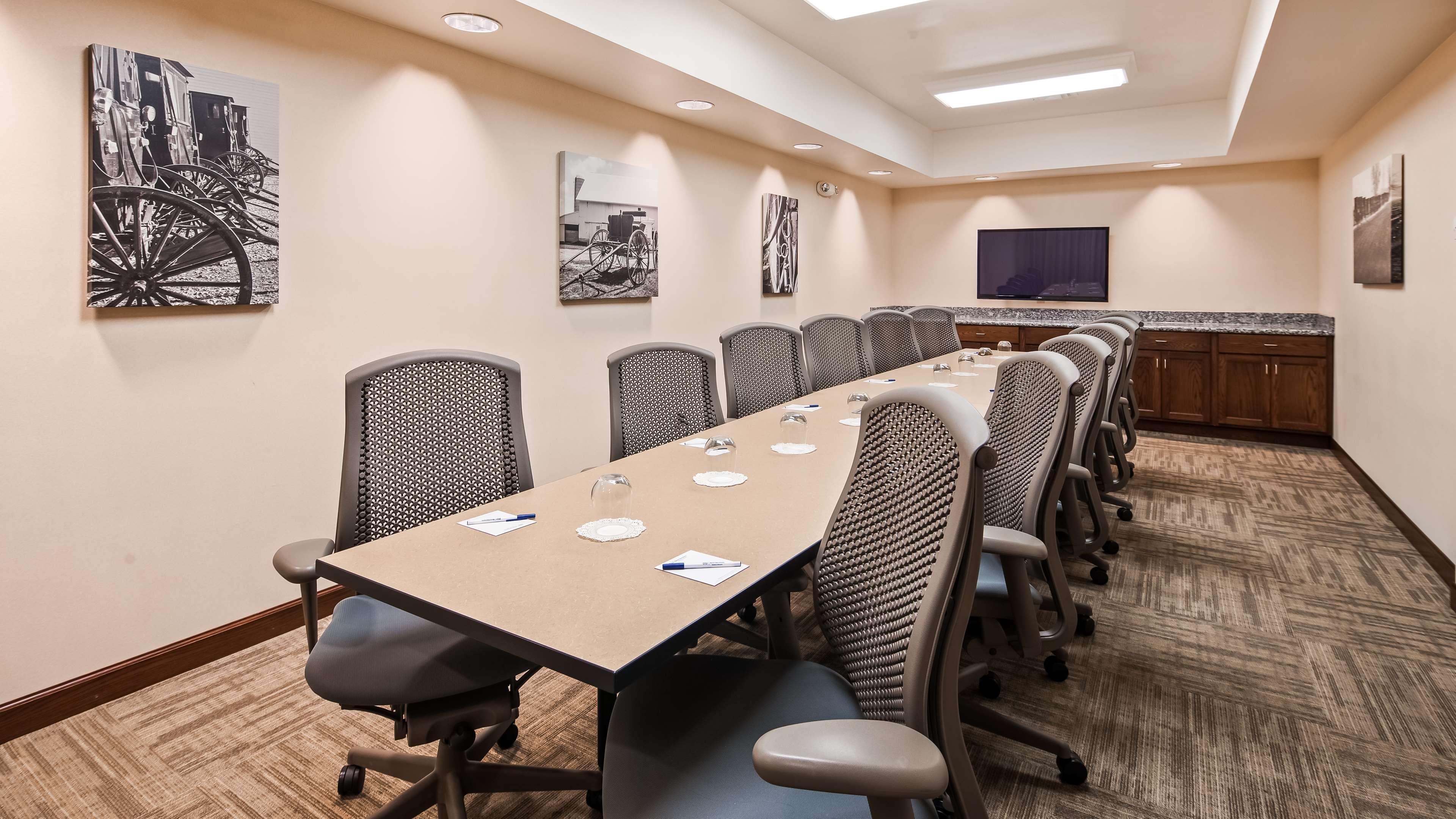 Best Western Plus Green Mill Village Hotel & Suites Arcola Buitenkant foto