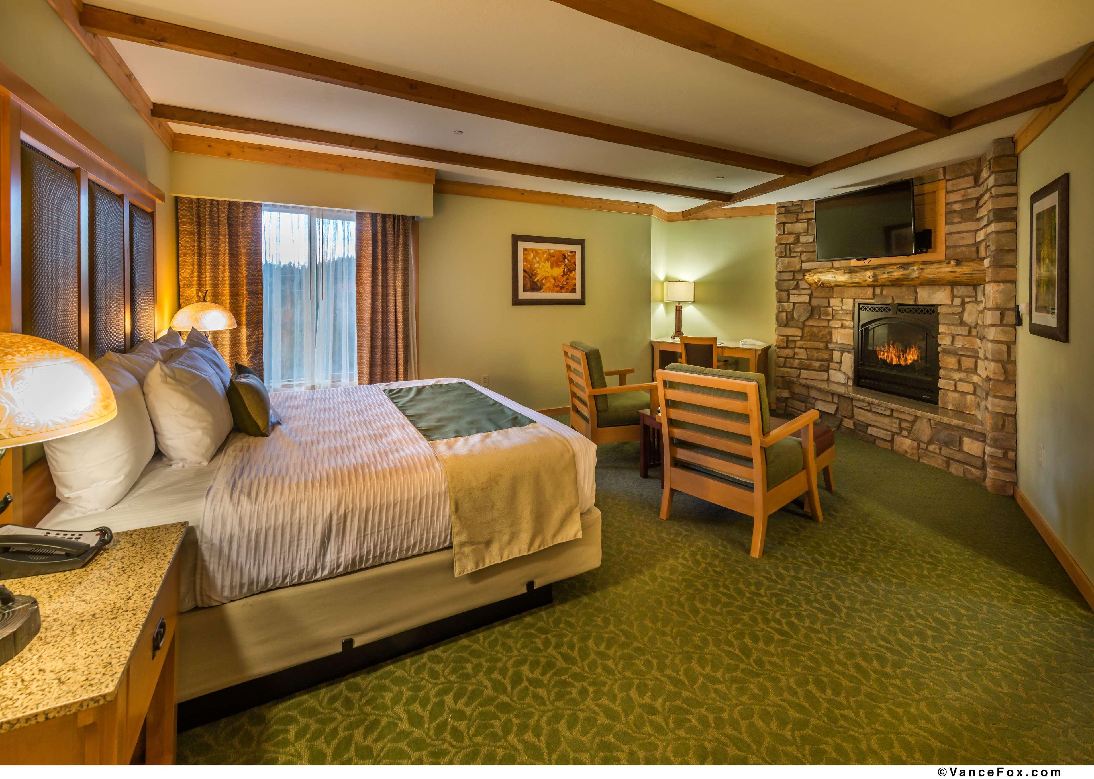 Best Western Plus Green Mill Village Hotel & Suites Arcola Buitenkant foto