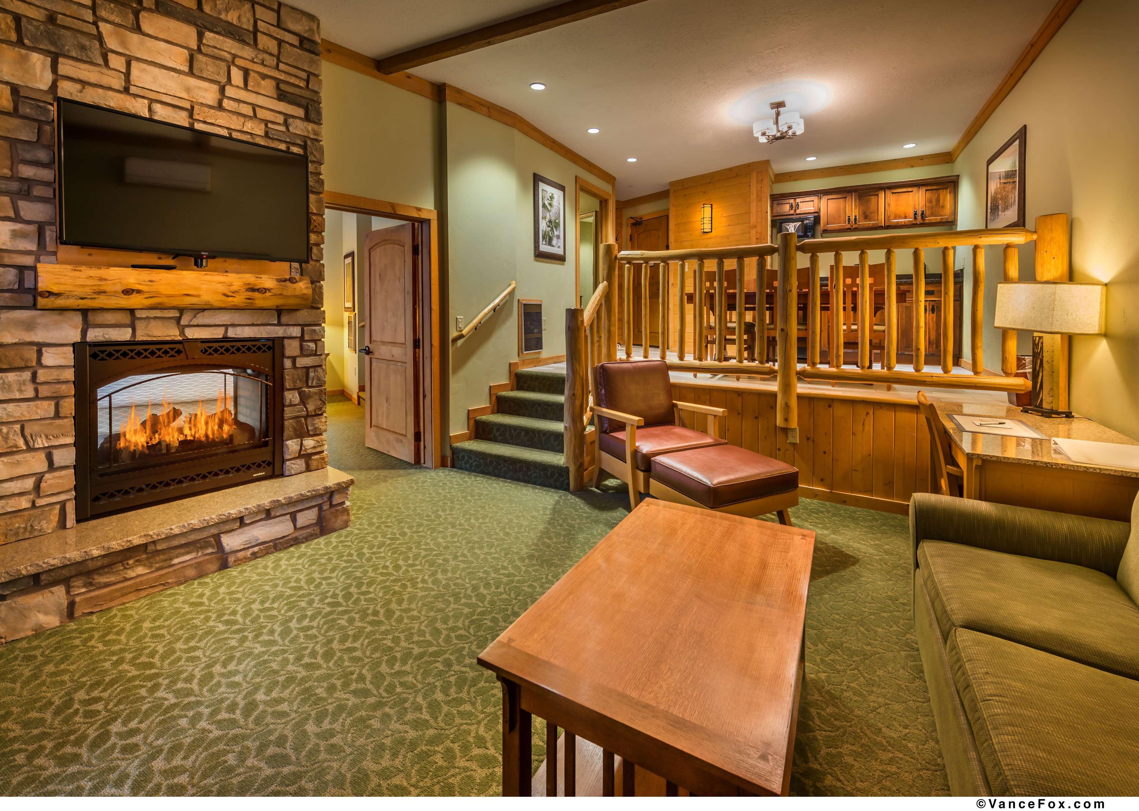 Best Western Plus Green Mill Village Hotel & Suites Arcola Buitenkant foto