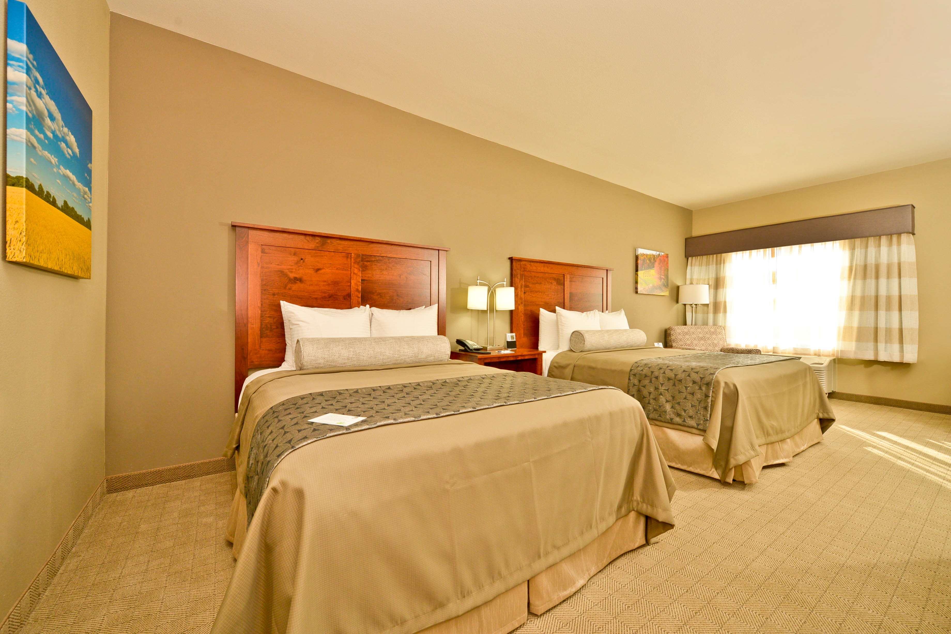 Best Western Plus Green Mill Village Hotel & Suites Arcola Buitenkant foto